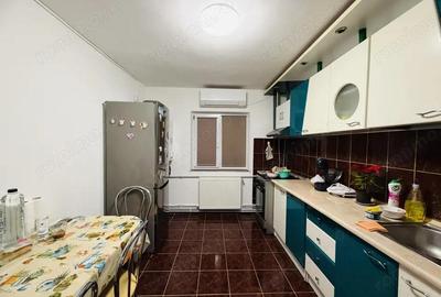 Apartament 3 camere, decomandat, 65mp utili, etaj 4, PIavat II - 12