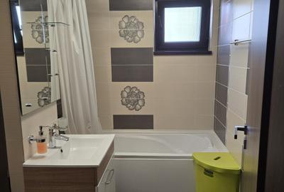 Apartament cu 2 camere decomandat în Exterior Vest