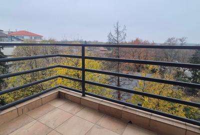 Apartament cu 4 camere semidecomandat în Primăverii - 2