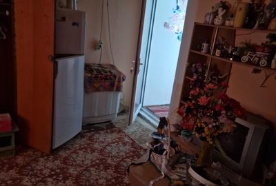 Casă cu 1 camere decomandat în Lumina