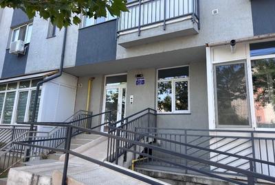 Apartament cu 2 camere decomandat, mobilat în Titan