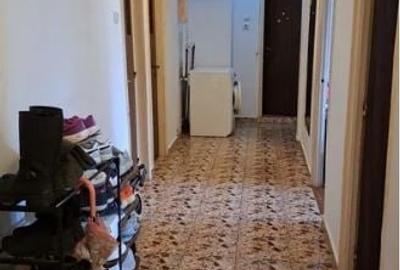 Apartament cu 3 camere decomandat în Sebastian
