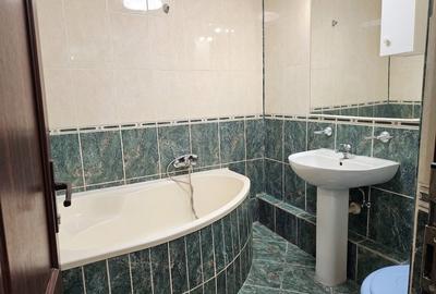 Apartament cu 3 camere decomandat în Octavian Goga - 3