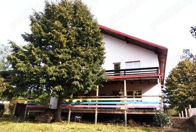 Casa, 5 camere, teren 2238 mp, Chicerea-Tome?ti - 1