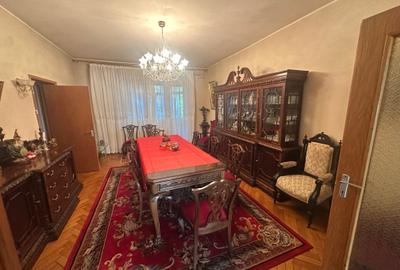Apartament cu 4 camere decomandat în Unirii - 2