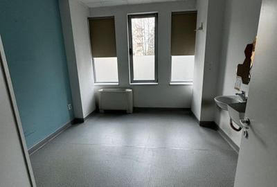 Spatiu comercial pe 2 nivele 700mp cu 20 incaperi si 10 bai pretabil clinica - 6