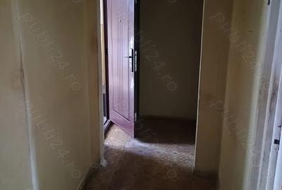 Vand apartament cu 3 camere oradea - 2