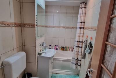 Apartament cu 3 camere decomandat, mobilat în Micro 15 - 5