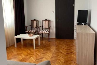 Apartament cu 3 camere semidecomandat, mobilat în Circumvalațiunii - 4