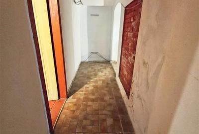 Spațiu comercial, de 88.699996948242 mp, în Centrul Istoric - 8