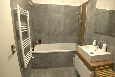 Apartament cu 2 camere decomandat în Tractorul - 1
