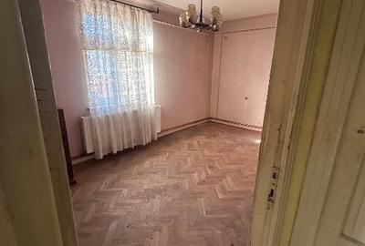 Vand apartament de 2 camere, zona centrala Plopeni - 6