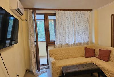 Apartament cu 3 camere semidecomandat în Central