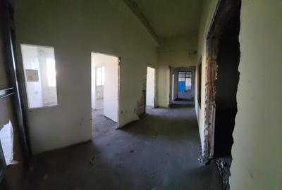 Spațiu industrial, de 450 mp, în Dâmbul Rotund