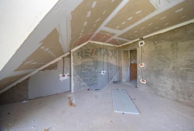 Casă individuală cu 8 camere cu Teren 622 Mp în Moieciu de Jos - 24