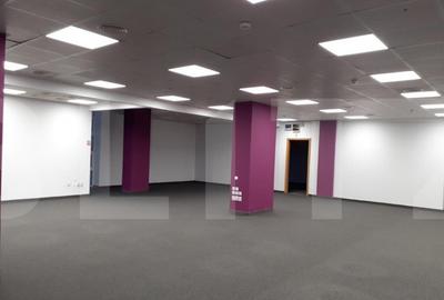 Spațiu comercial, de 873 mp, în Central - 9