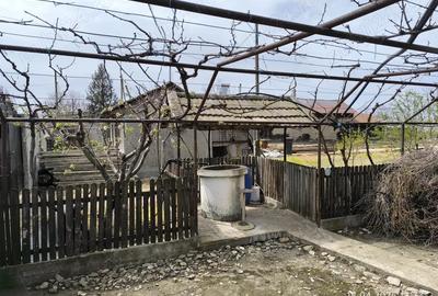 Casă cu 2 camere cu Teren 1900 Mp în Central - 9