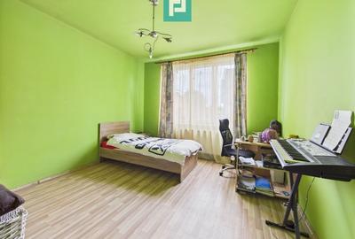 Vilă cu 8 camere în Săcălaz, zonă Centrală Vilă cu 8 camere în Săcălaz, zonă Centrală - 10