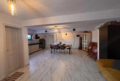 Casă cu Teren 1500 Mp în Central