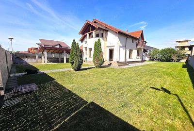 Casă cu Teren 1000 Mp în Central - 2