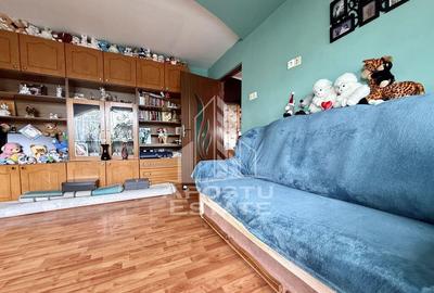 Apartament cu 2 camere semidecomandat, mobilat în Soarelui