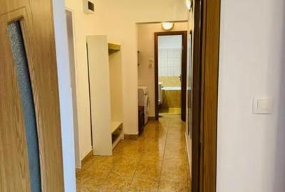 Apartament cu 2 camere decomandat, mobilat în Brătianu