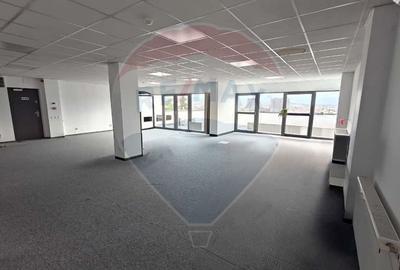 Birou, de 116 mp, în Gruia - 5