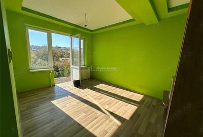 Casă cu 4 camere cu Teren 390 Mp în Central - 4