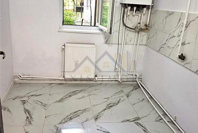 Apartament cu 2 camere decomandat în Micro 5 - 5