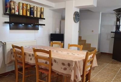 Casă cu 4 camere decomandat în Central - 5