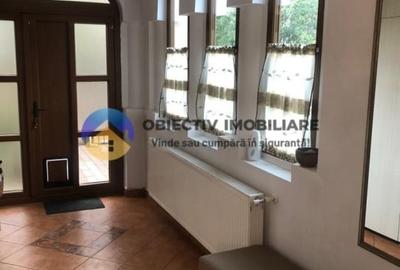 Casă individuală cu 3 camere cu Canalizare în Central - 3