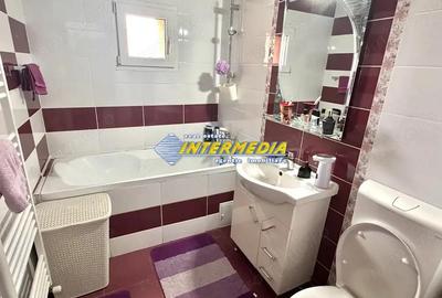 De Vanzare Apartament 2 camere decomandat 56 mp etaj 2 renovat Alba Iulia De Vanzare Apartament 2 camere decomandat 56 mp etaj 2 renovat Alba Iulia - 2