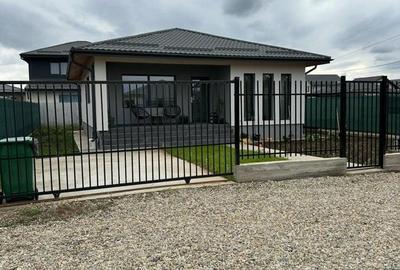 Casă cu 3 camere cu Teren 350 Mp în Berceni - 2