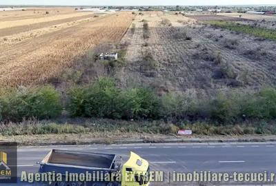Teren extravilan 4500mp, deschidere 18 ml, intre Tecuci ?i Matca - 4