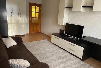 Apartament cu 2 camere decomandat în 13 Septembrie