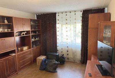 Vand apartament 2 camere decomandat TRIAJ