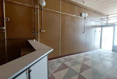 SPATIU COMERCIAL DE VANZARE IN SLANIC MOLDOVA - 3