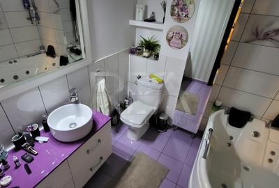 2 case si curte individuala la 400 de metri de statia de metrou Dristor 2 2 case si curte individuala la 400 de metri de statia de metrou Dristor 2 - 31