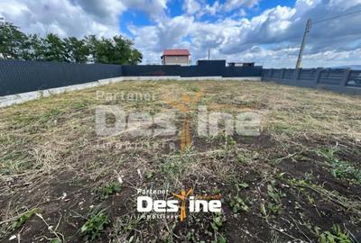 Casă cu 4 camere cu Teren 700 Mp în Rediu - 2