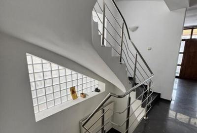 Casă cu 12 camere cu Teren 321 Mp în George Enescu - 8