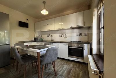 Casă cu Teren 336 Mp în Central - 3