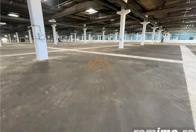 Spațiu comercial, de 3,000 mp, în Central - 3