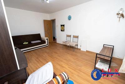 Apartament cu 2 camere decomandat în C5 - 6