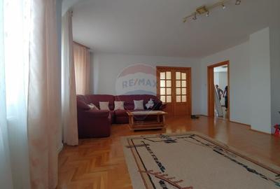 Casă individuală cu 6 camere cu Canalizare în Zvoriștea - 48