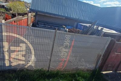 Casă cu 4 camere în Bălțați