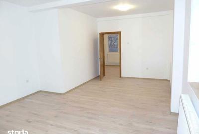 Casă cu 4 camere cu Teren 2100 Mp în Ludești - 7