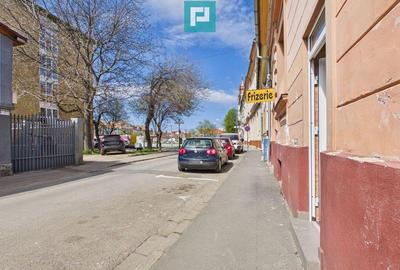 Spațiu comercial, de 31 mp, în Central - 1