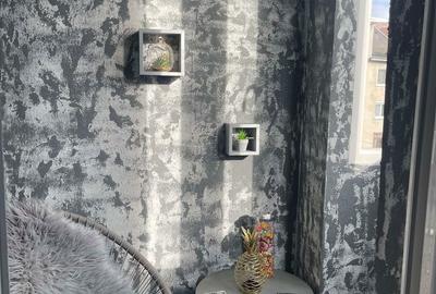 Garsonieră decomandată în Central