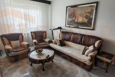 Apartament cu 3 camere semidecomandat, mobilat în Groapa - 1