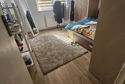 Apartament cu 3 camere semidecomandat în Craiovei - 4